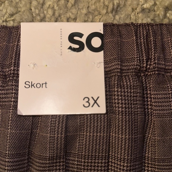 NWT Juniors’ Plus Size SO Pull On Brown Plaid Pleated Skort (3X) - Picture 5 of 6